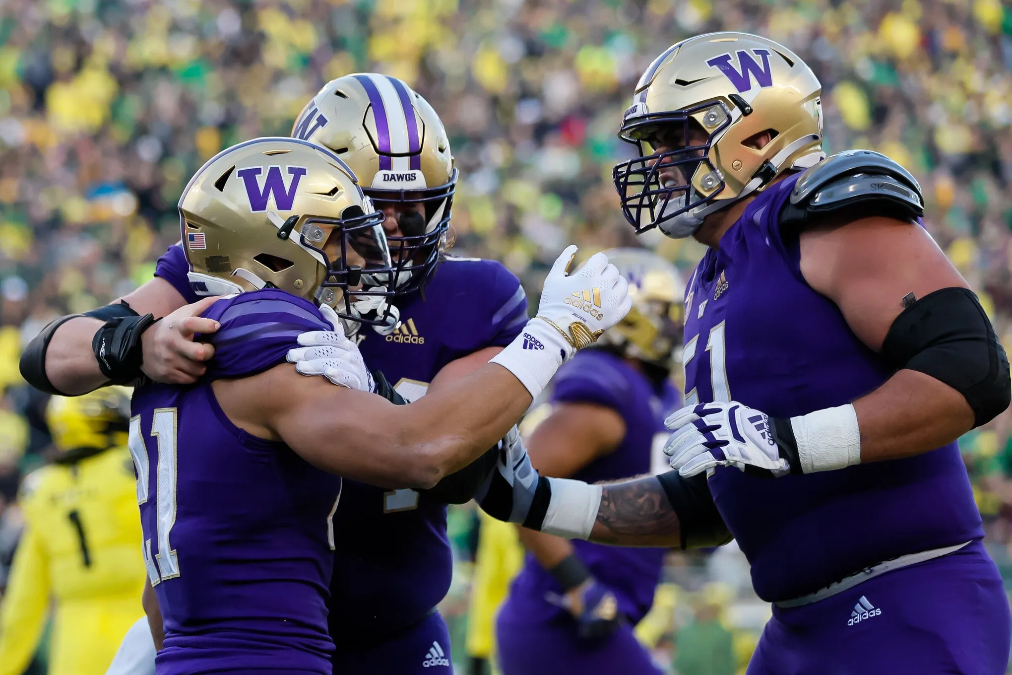 TEAM UPDATE: Washington Huskies Bid Farewell to Rising Star