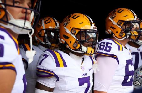 MAJOR-SETBACK: LSU Key-Player Suffers Devastating Injures