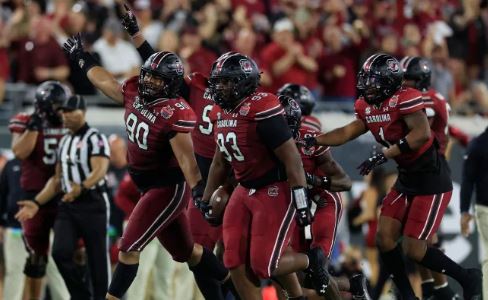 MAJOR-BREAKING: South Carolina Key-Man Leaves Game Due To A Devastating Injury