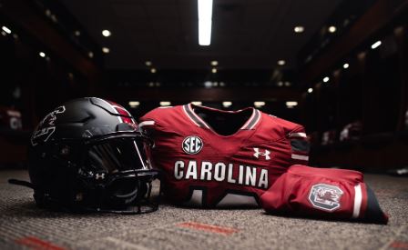 MAJOR-SETBACK: Defensive Lineman Confirm His Decision To Leave The South Carolina Football Program