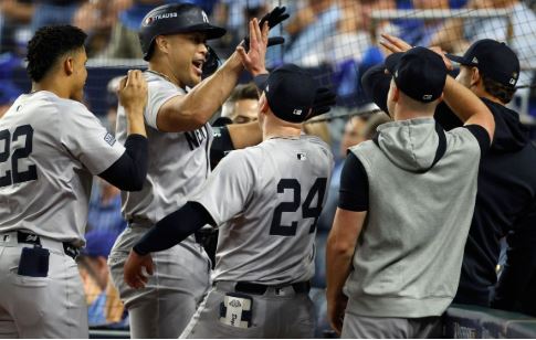 BREAKING: Huge Addition As Yankees Sign 53-Home Run Slugger From Rival Team