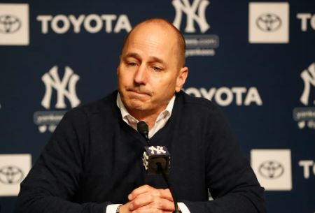 HUGE-BOOST: Yankees GM Brian Cashman Makes Exceptional Move By Bringing Back Fan Favorite Infielder On MLB Free Agent Deal