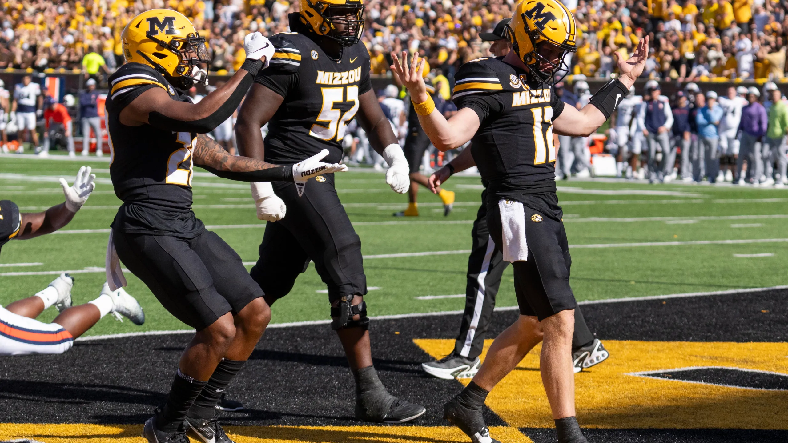 DEPARTURE: Mizzou Loses Key Offensive Force As Top Tackle Heads To Rival