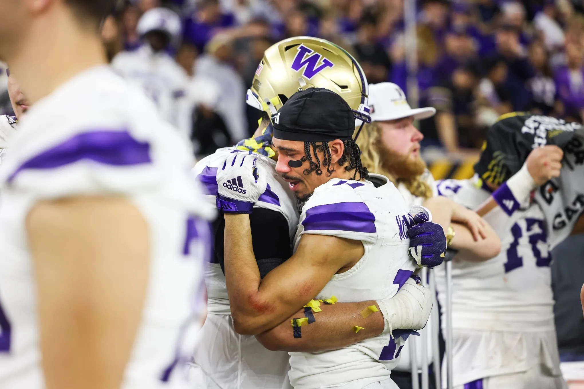 MAJOR-BREAKING: Huskies’ Linebacker Shocks Fans, Walks Away From NFL Dreams For Career Beyond Football