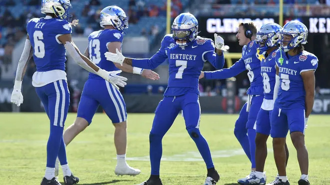 NEXT-MAN-UP: Kentucky’s Key Players Stepping into Bigger Roles After Robinson’s Injury